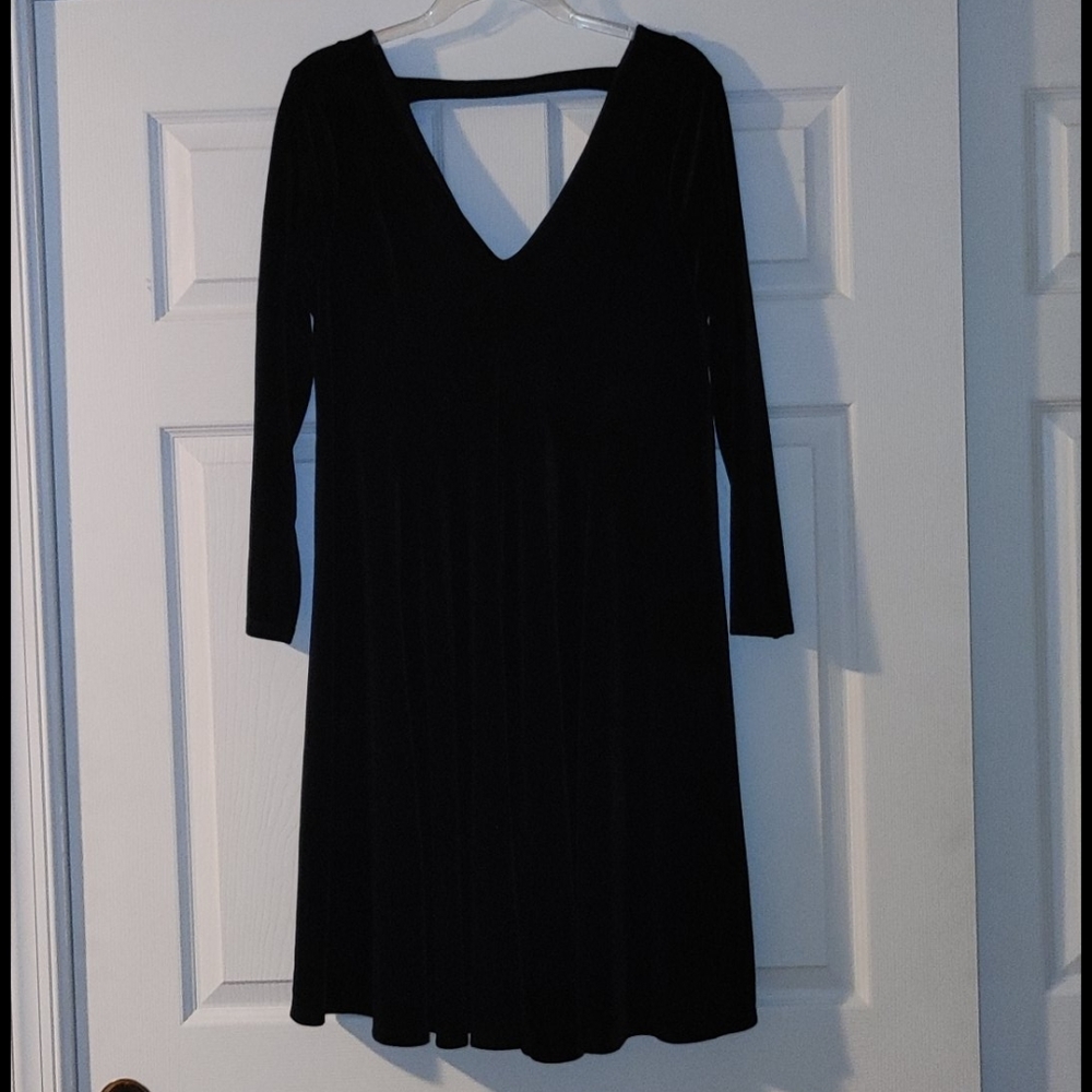 ✨ NWT Black Velvet Skater Dress